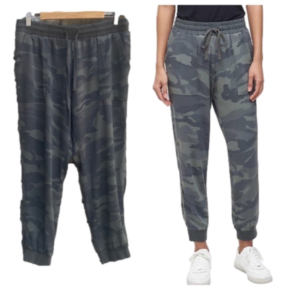 Splendid Women's Knit Camo Jogger Pants Size Large